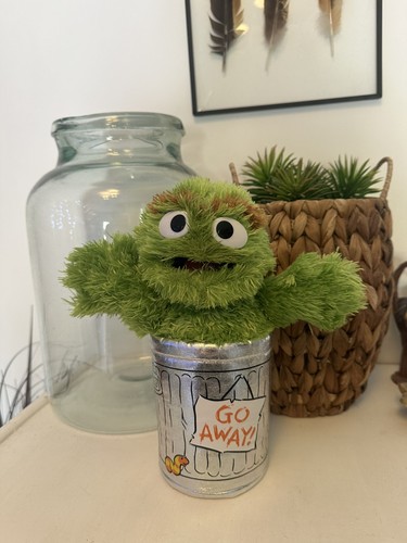 Sesame street oscar the - sesame,
