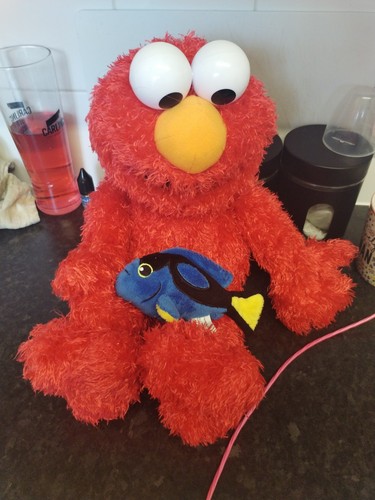 Tickle elmo sesame - tickle,